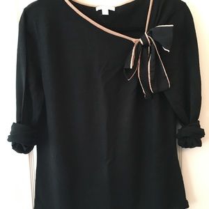 Offset Black Bow Sweater 🖤🎀